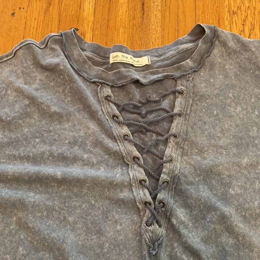We The Free Women's Blue Azalea T-Shirt Short Sleeve Tee Lace Up Neck Size Small - Picture 7 of 13